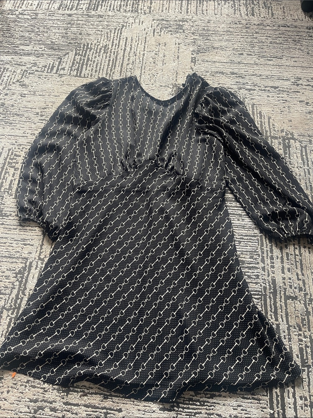 Express Black Chain-Print Long Sleeve Dress